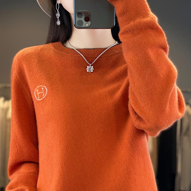 Neck Sweater for Women In Autumn and Winter Style, Fashionable, Loose and Versatile Cashmere Knitted Base Shirt, Warm and Skin-friendly Sweater