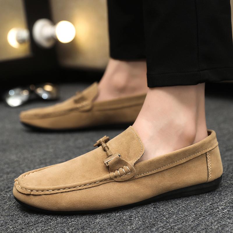 Mens Loafers Lightweight and Breathable Casual Shoes Mens Flat Driving Shoes Soft Sole Slip On Business Shoes Moccasins