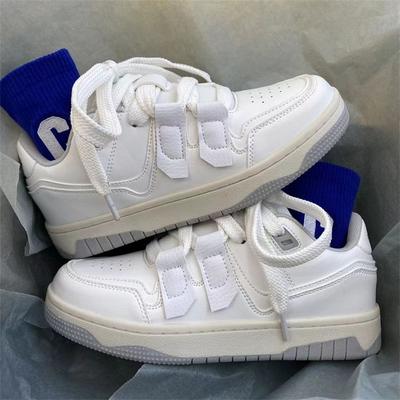 2024 Outdodr Zapatos Zapatillas de deporte Zapatos de baloncesto Zapatos de movimiento estudiantil de suela gruesa al aire libre para hombres y mujeres