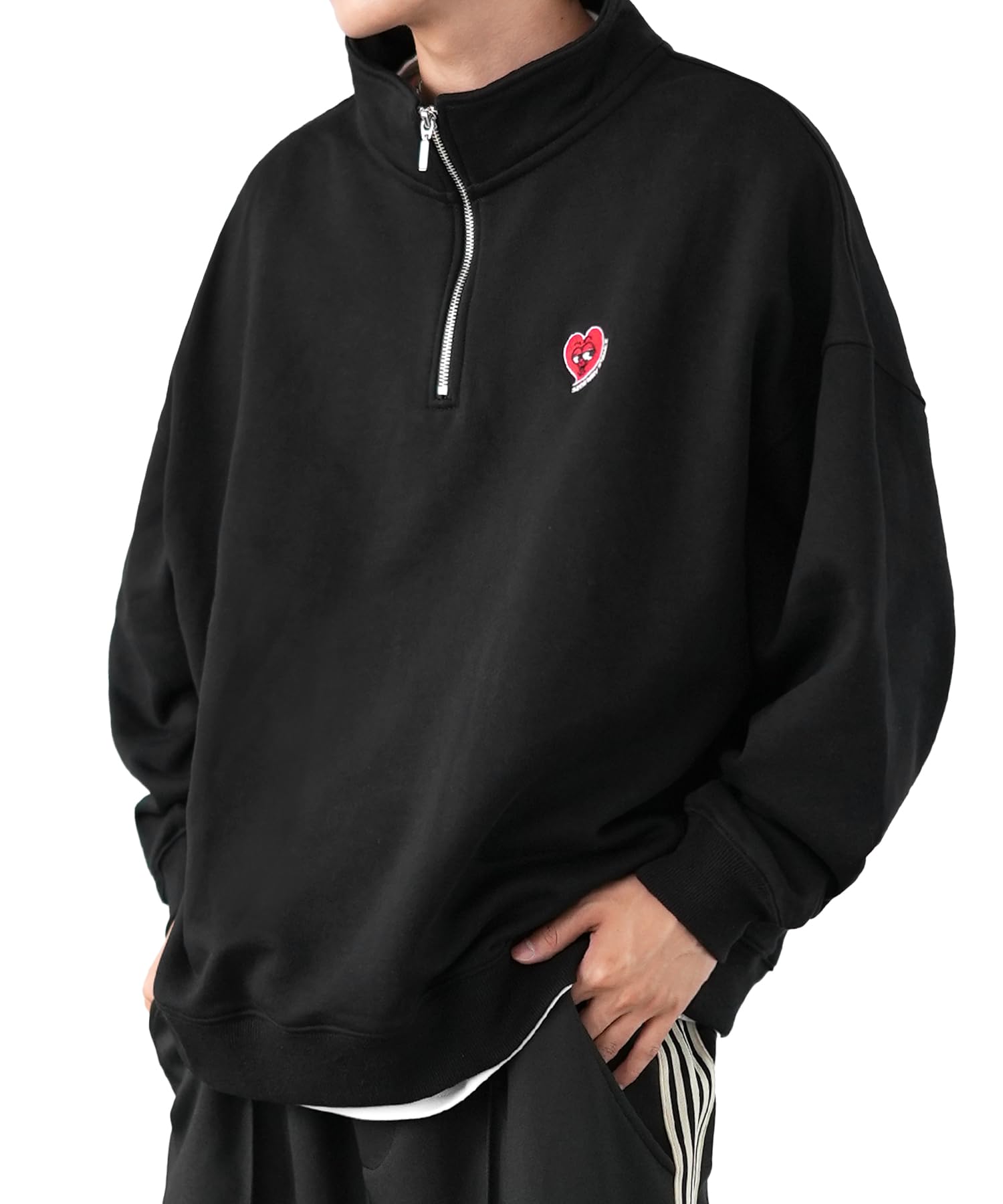 

IMPROMES SIDEWAY STANCE Men s Half-Zip Fleece Sweatshirt with Embroidered One-Point Design, Size 70220, Black
