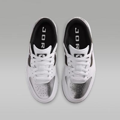 Jordan COURT CONNECT Low Top Basketball Shoes White Black Unisex