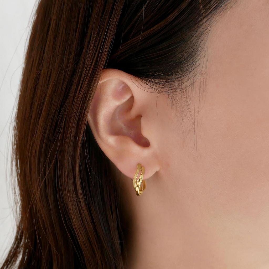 Kuma Earrings KMJE0146 YG [Official] [Vendome Aoyama] [Kengo + MA,YU] GURU-GURU [Kengo Kuma]