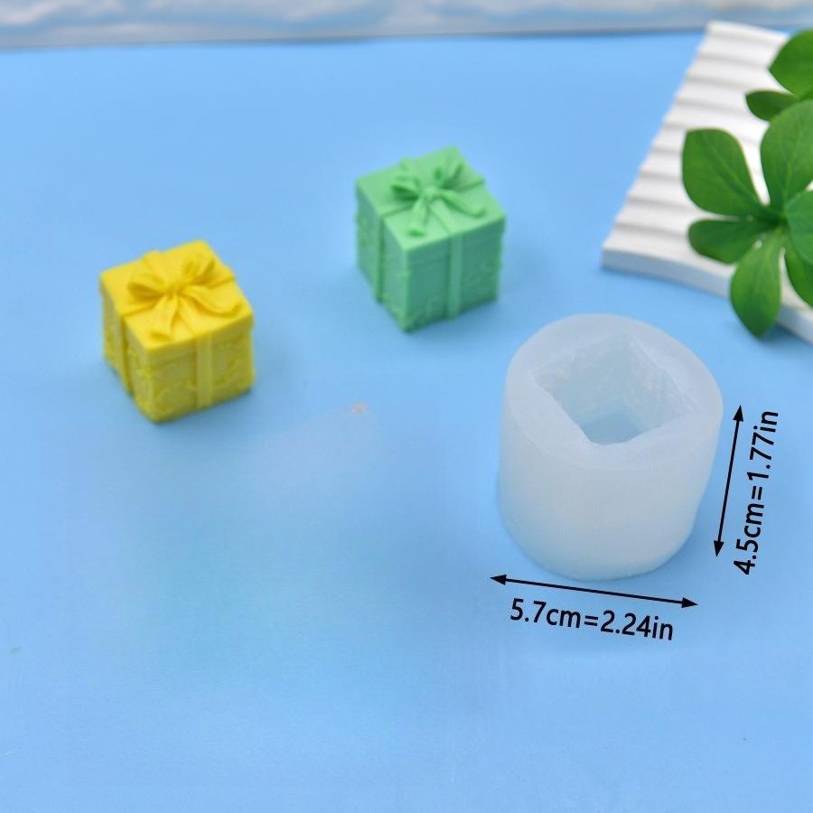 1pc Festive Christmas Gift Silicone Mold for Candle Making, Reusable Silicone for Holiday Decorations, DIY Crafts