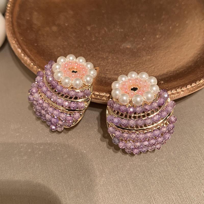 Pearl flower oval earrings sweet girlish fashion stud earrings niche exquisite versatile temperament earrings