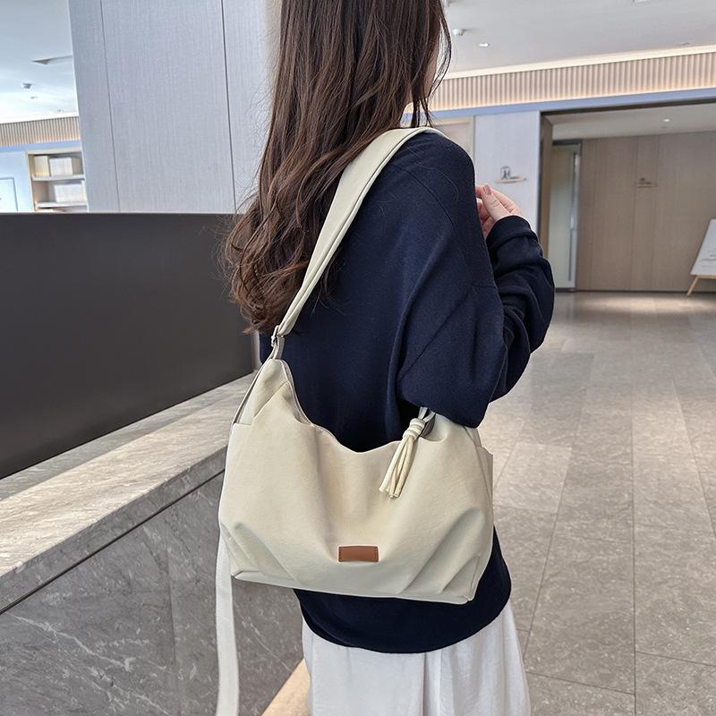 Women's Versatile Nylon Crossbody Bag - Large Capacity, Trendy Single Shoulder Handbag