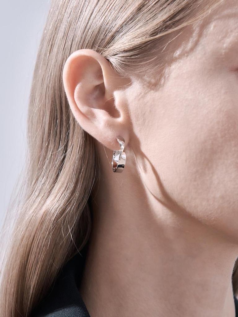 White Wide Earrings GISVEE116