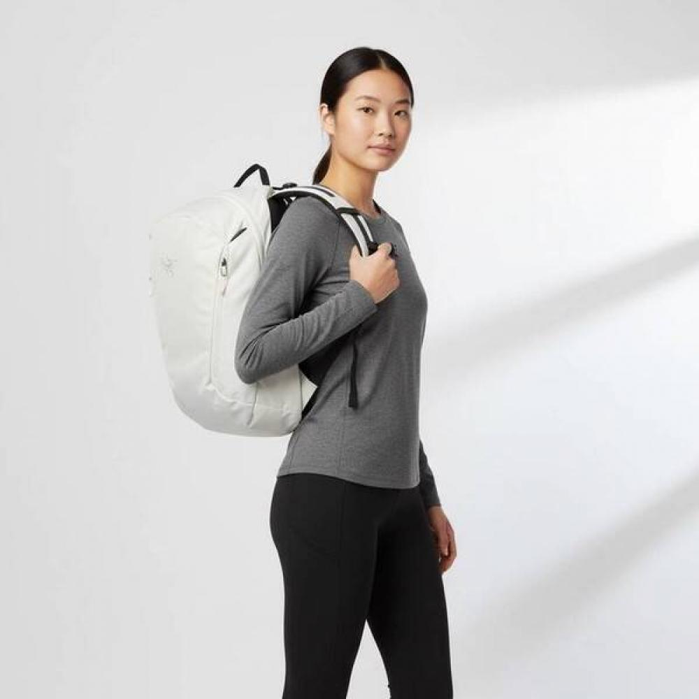 

Arc Teryx Mantis 26 Backpack Arctic Silk Abofux6044 ONE