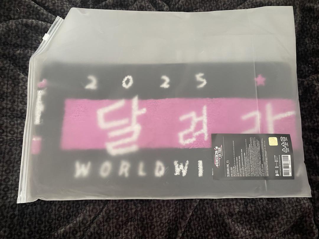 

[Б/У] RUNSEOKJIN_EP.TOUR Махровый слоган