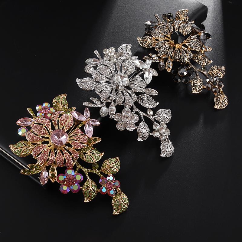 Crystal Flower Brooches for Women Luxury Silver Color Banquet Wedding Clothing Pin Female Gift