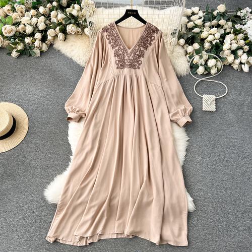 Boho Oversized Dress Women Haft Nadruk Latarnia Rękaw Dekolt w Serek Sukienki Damskie Luźny Krój Panie Vestidos Mujer