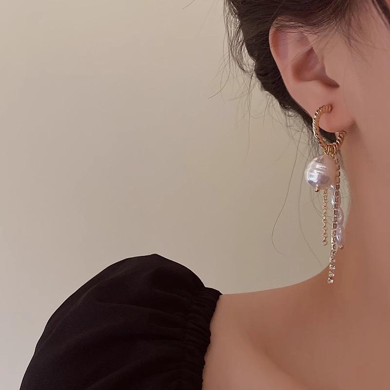 Baroque Pearl Tassel Drop Earrings for Women Shiny Crystal Rhinestone Chain Long C Shape Long Earrings Luxury Party Jewelry Gift