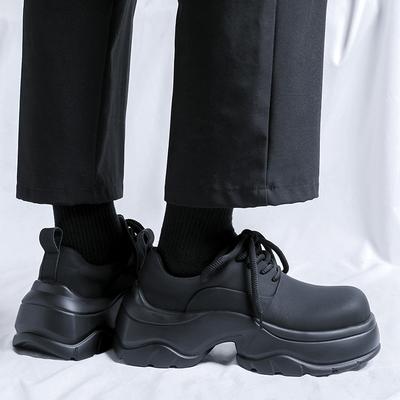 Herrenschuhe mit dicker Sohle Neuer Stil des Markendesigners Outdoor Trendy Street Walk junge Leute Tägliche Schuhe zur Höhenvergrößerung