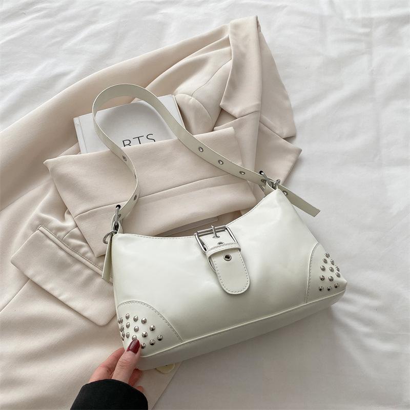 2025 New Retro Rivet Crescent Bag Trendy Cool Babes Underarm Bag High-end Personalized Shoulder Bag