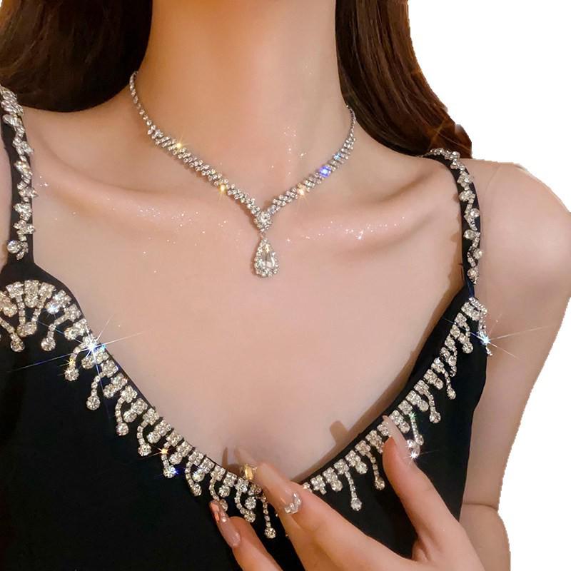 French Diamond Water Drop Earring & Necklace Set: Elegant, Light Luxury, High-End Fashion Collarbone Chain.