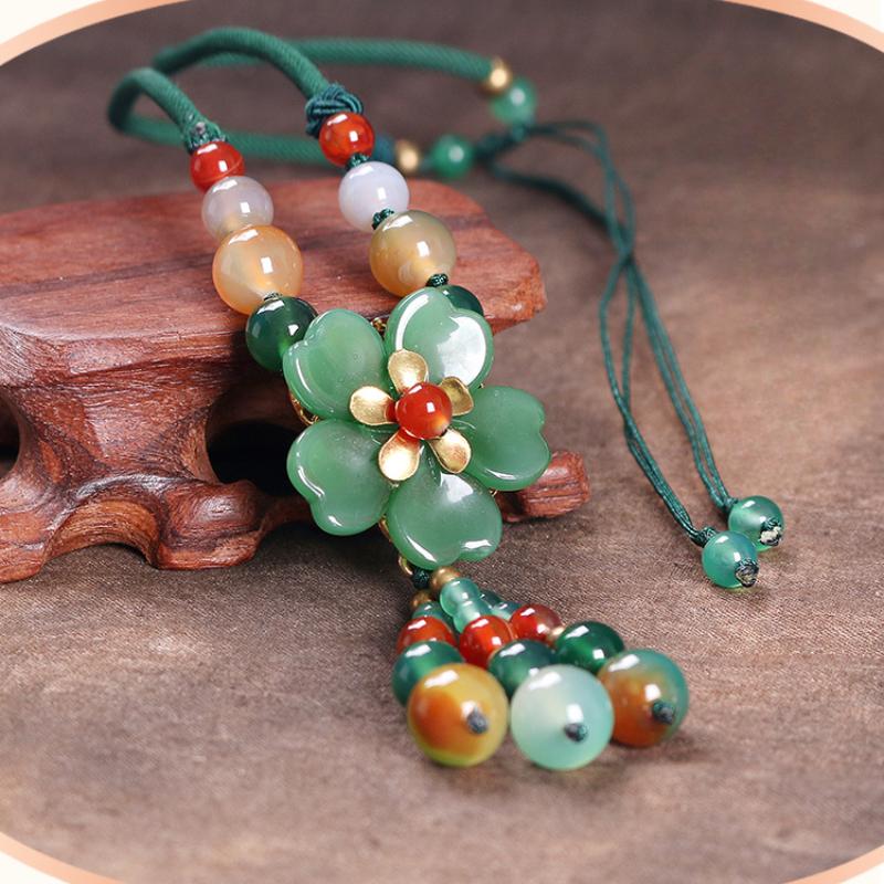 GemChic Women's New Exquisite Vintage Glaze Beads Flower Pendant Necklace Classical Ethnic Chain Fashion Birthday Christmas Jewelry Gift