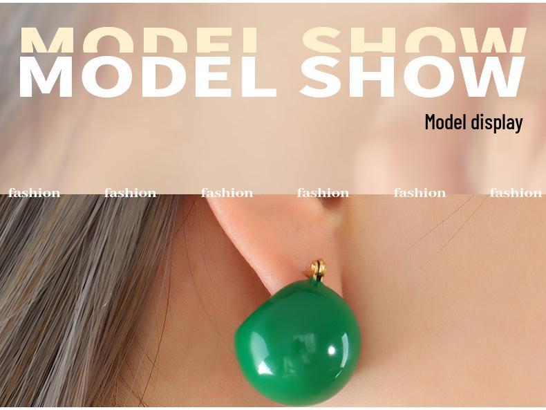 Unisex Red and Green Enamel Trendy Versatile Christmas Ear Cuffs Earrings