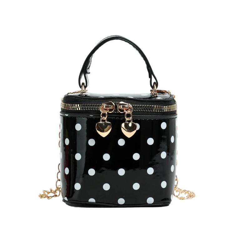Pu Chain Shoulder Bag With Zipper Closure For Daily Casual Wear