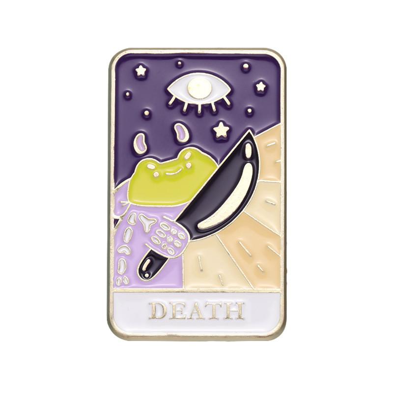 Adorable Metal Badge Featuring Frog King Animal Design Perfect For Trendy Accessory