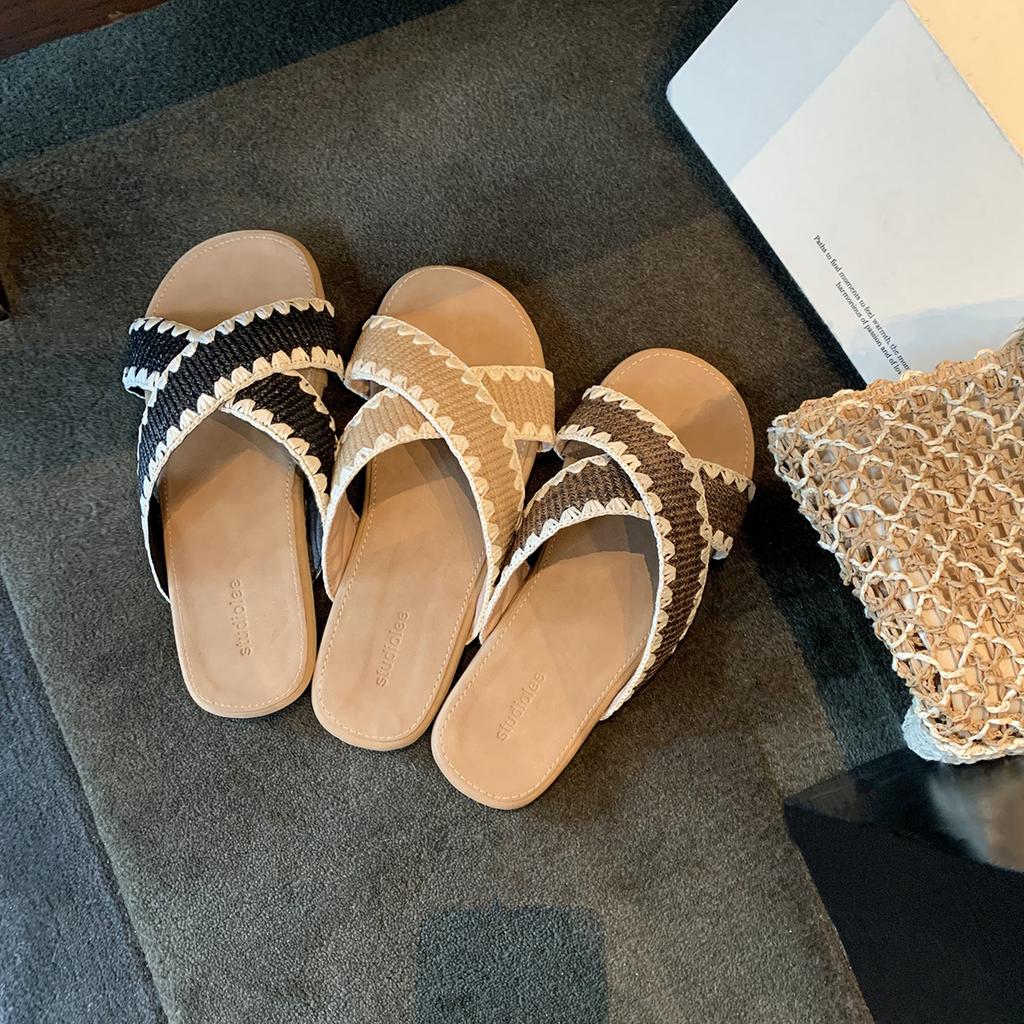 Schaffellversion~ Traubenmutter, die gleichen kontrastfarben gewebten Kreuzpantoffeln, Damen Sommer tragen Ein-Wort mit vielseitigen coolen Pantoffeln