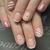 24Pcs Christmas French Press On Nails Snowflake Glitter Pink Short Full Cover False Nail Tips