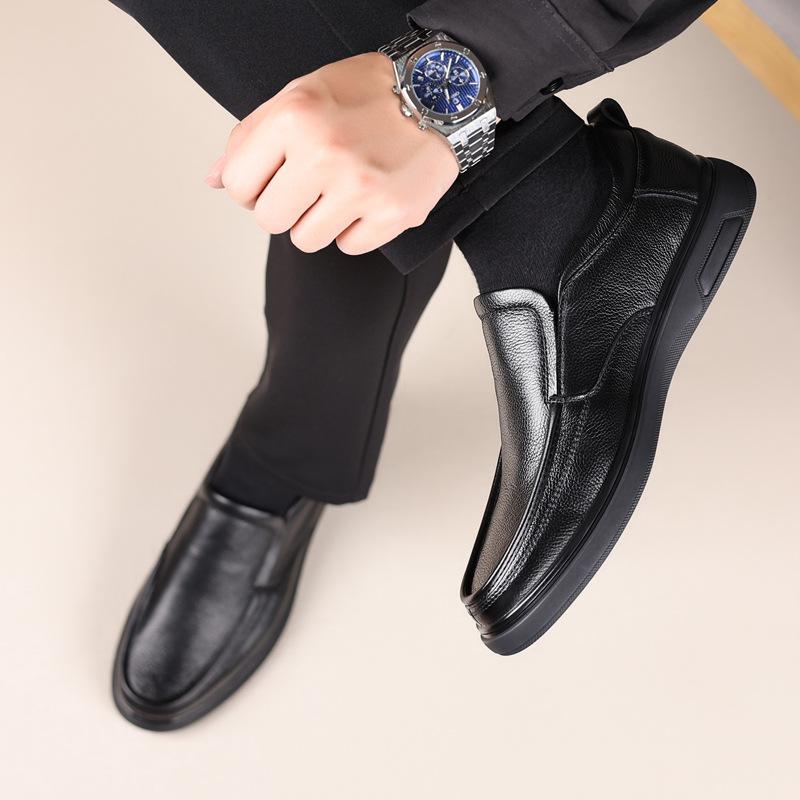 Lässige Lederschuhe Herren 2025 Herbst runde Spitze weiches Leder Herrenschuhe bequeme Slipper Freizeitschuhe Tide 2025