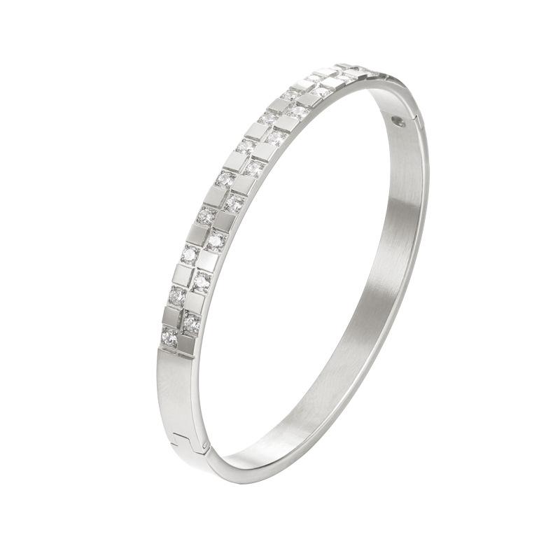 In Style Women s 6mm Titanium Steel Bracelet with Rhinestone Accents