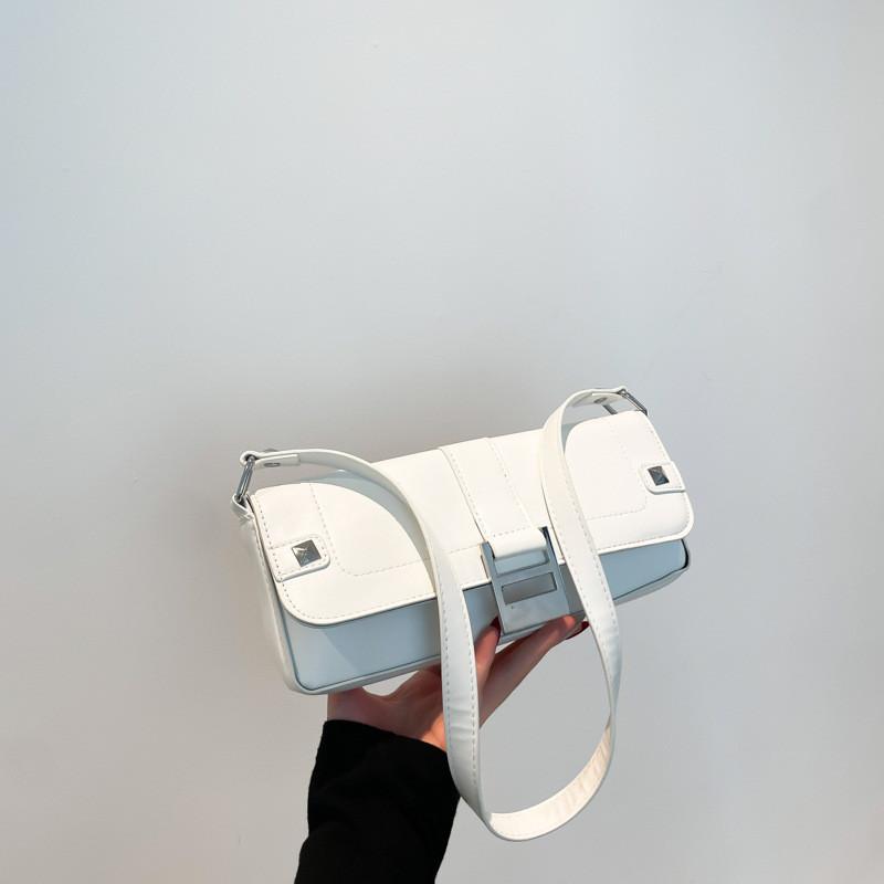 Elegant Minimalist One Shoulder Bag In Versatile Colors Ideal For Street Style Lovers