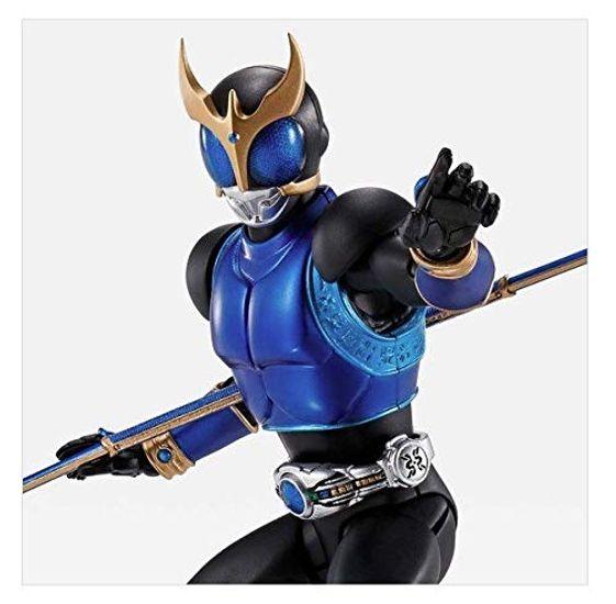 

Камен Райдер Кууга в форме дракона SHFiguarts
