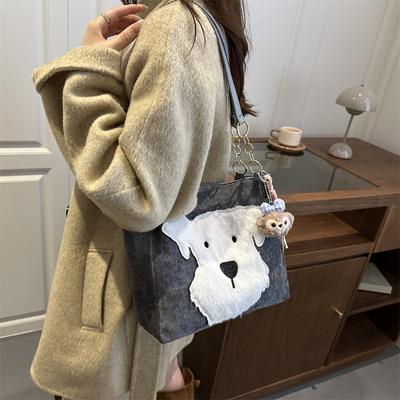 Cute Cartoon Tote Bag Women's Bag 2025 Autumn and Winter New Fashionable Versatile Shoulder Bag Solid Color Commuter Armpit Bag