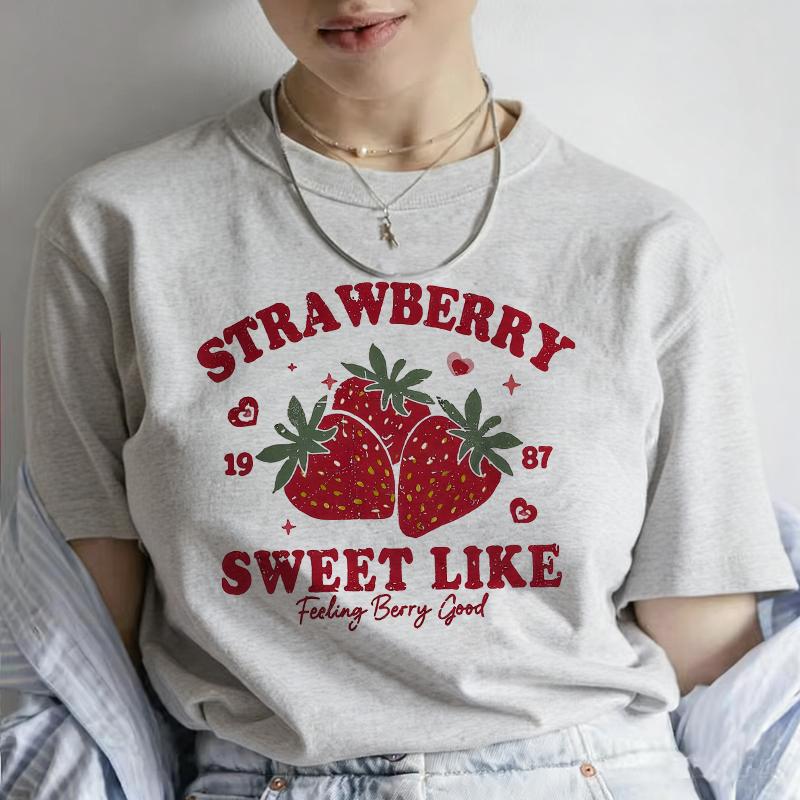 Strawberry Women Summer White Print T-shirt Girl Casual Short Sleeve O Neck Top for Summer Female 90s Clothing Tops