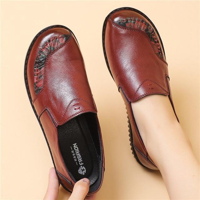 Spring Luxury Women Flat Shoes Retro Vintage Leather Loafers Black Women's Shoes
