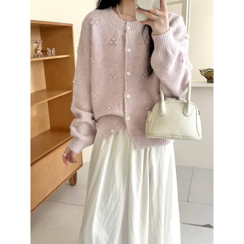 

Осень и зима новый ретро тяжелая промышленность трехмерный цветок вязаный кардиган женский нежный ветер свободный и тонкий свитер куртка one size fits all розовый