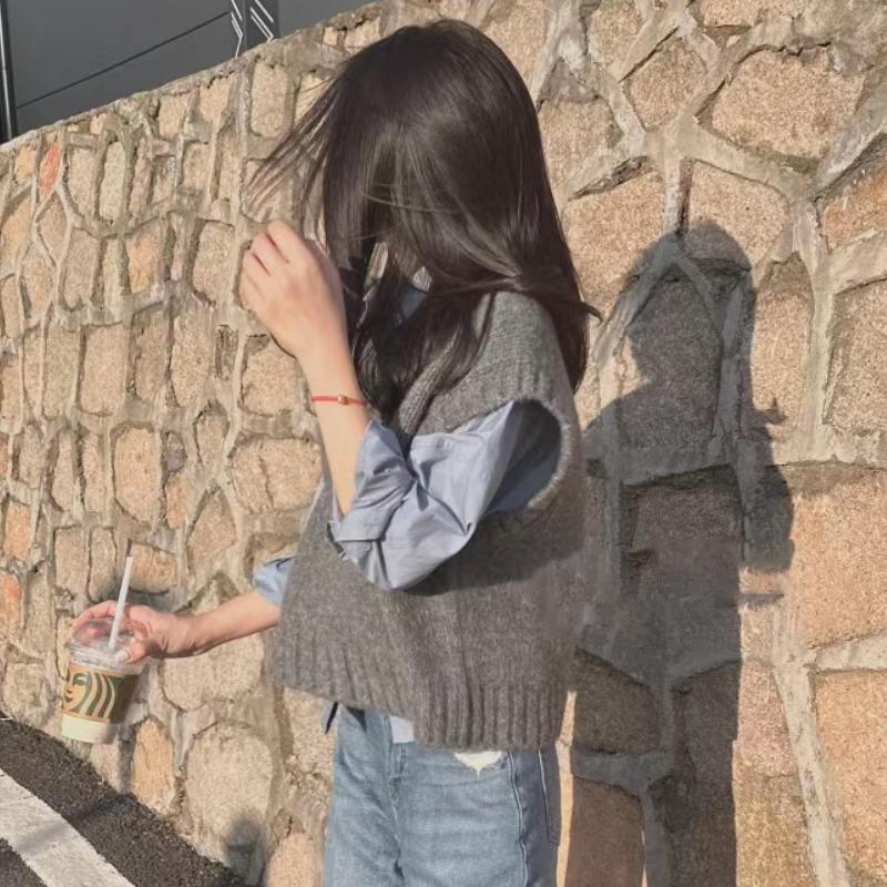 Autumn New Grey Sleeveless Knitted Sweater Vest Women Winter Solid V Neck Loose Pullover Vests Sweaters Female Elegant Casual Knitwear Waistcoat 24761