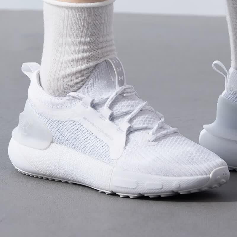 Under Armour Women s Low-Top Running Shoes EU 40