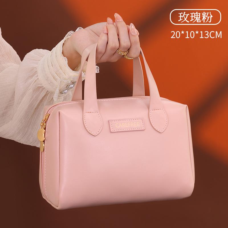 Handheld Cosmetic Bag Premium Feeling Large Capacity Travel Leather Cosmetic Storage Bag розовый