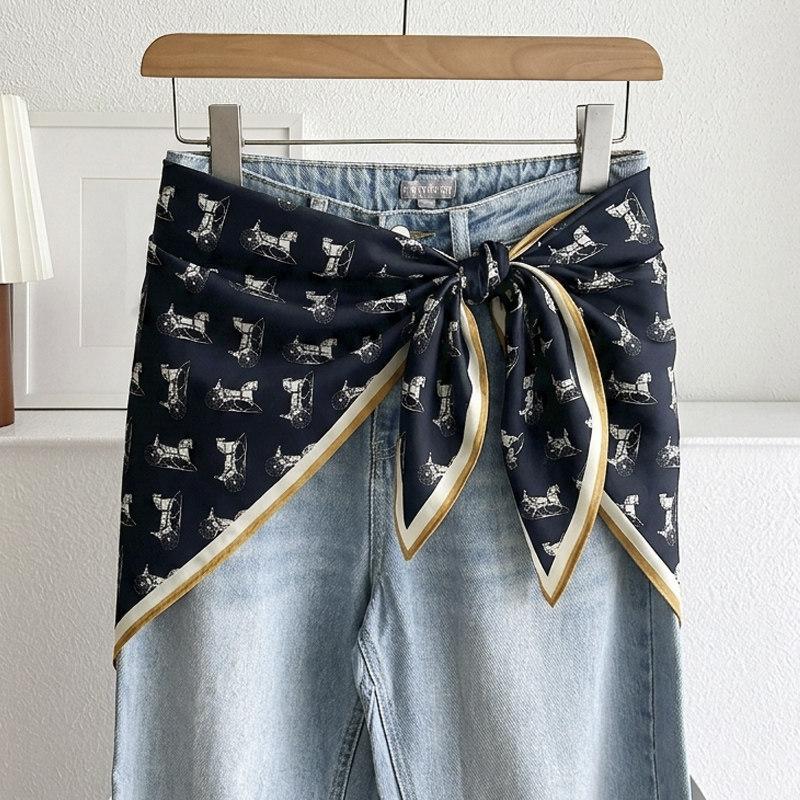 White Floral Small Silk Scarf Triangle Scarf Headscarf Belt Women's Decoration with Skirt Jeans Waist Accessories Fart Curtain