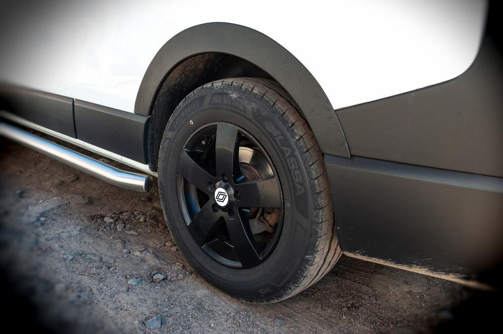 Накладки на арки (6 шт, черные, ABS) для Renault Trafic 2015- гг