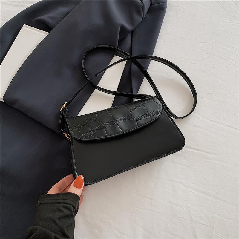 

Retro Casual Shoulder Bag Fashionable Crossbody Small Square Bag 2024 New Spring Simple Fashion Armpit Bag