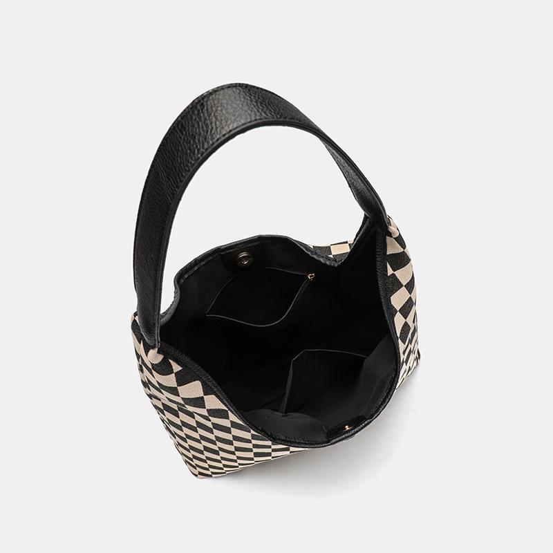 Japanese and Korean INS Classic Black and White Checkered Single Shoulder Bag Large Capacity Fashion Tote Bag Trendy Versatile Commuting Shopping Bag