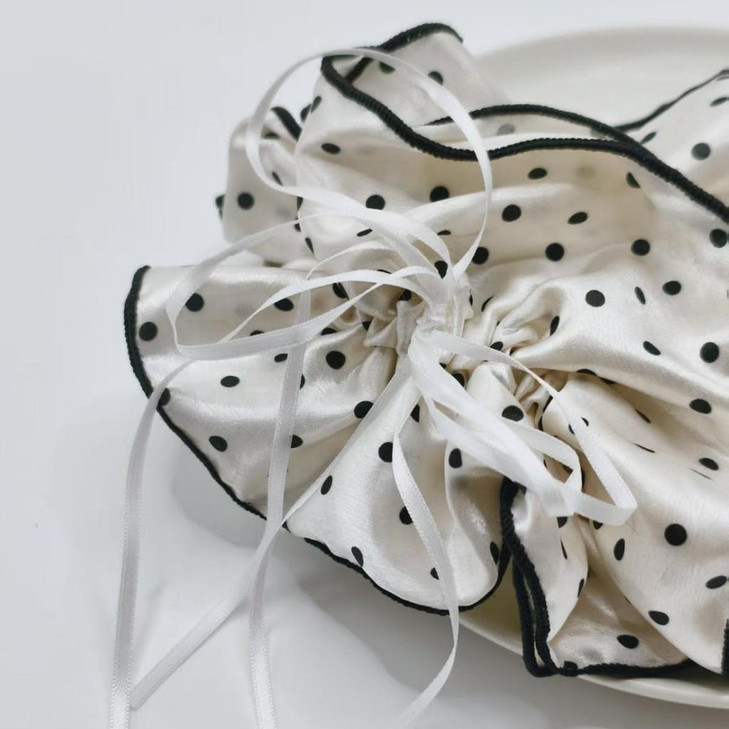 Korean-Style Oversized Polka Dot Bowknot Hair Tie – Elegant Versatile Hair Accessory and Ponytail Holder