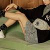 MLB Old Flower Sweatshirts Unisex Black Crew Neck Moderate Regular 31MTM1041-50L