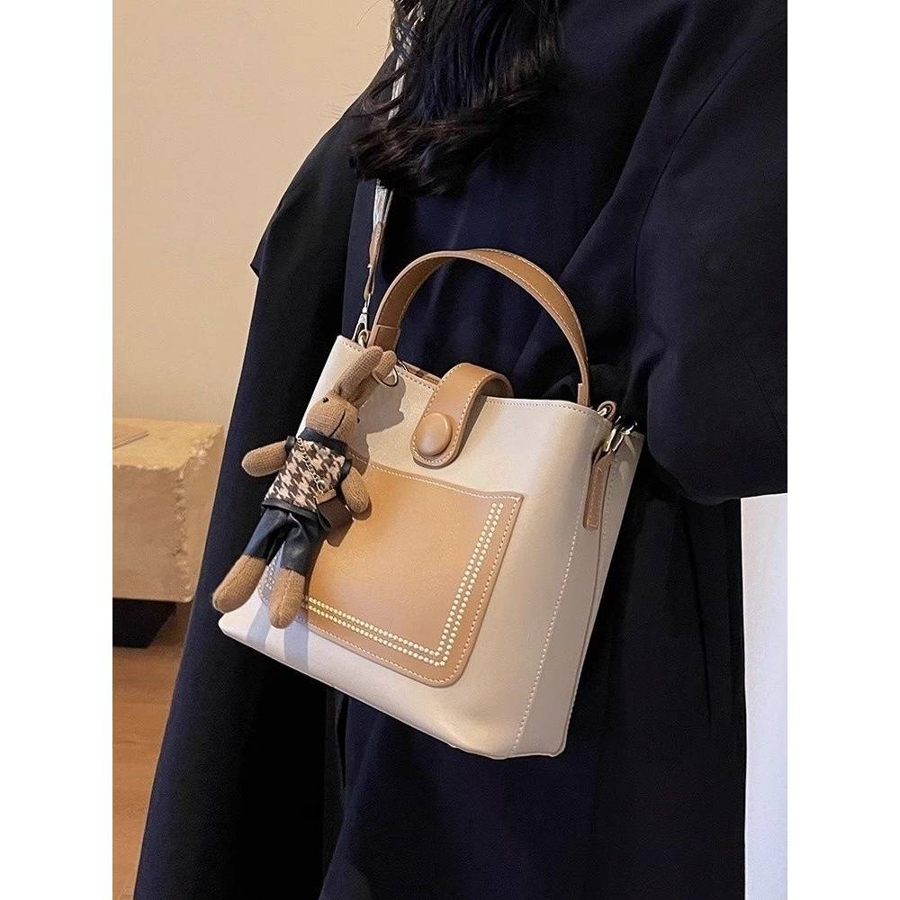 Single shoulder small bag women's spring new high-end texture fashion design messenger bag retro portable bucket bag