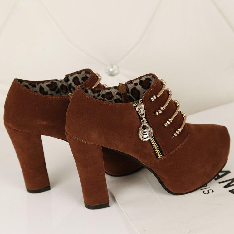 

New European and American thick heel short boots women s speed sales high heel single boots side zipper Martin boots 39 коричневий