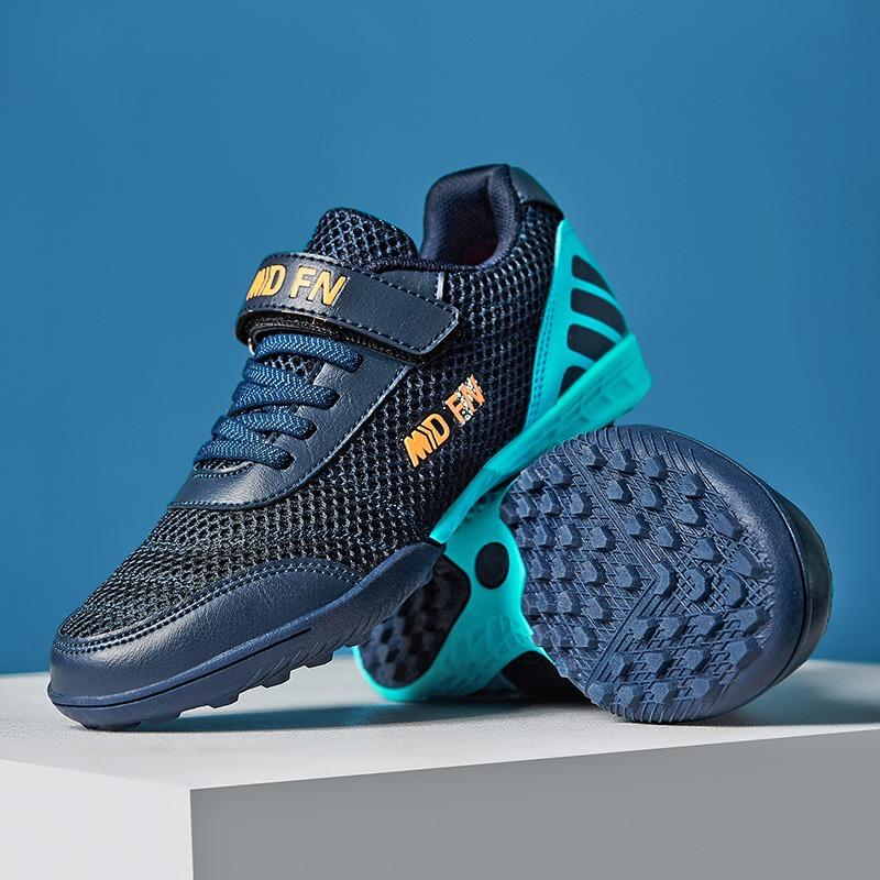 Spring Summer Mesh Children's Football Shoes Breathable Non Slip Training Shoes