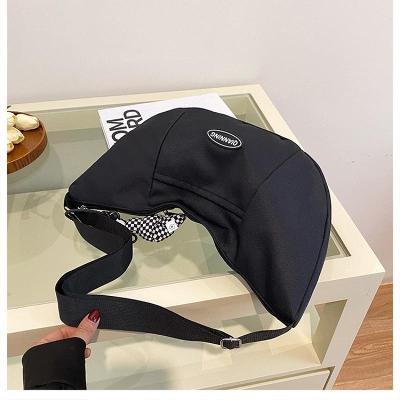 Niche Fresh Women Bag Campus Fashion Versatile Large Capacity Dumpling Bag Spring New Shoulder Crossbody Bag