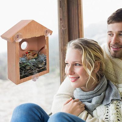 Machen Sie Ihren Garten zu einem Vogelparadies mit diesem einzigartigen Vogelhäuschen aus Holz