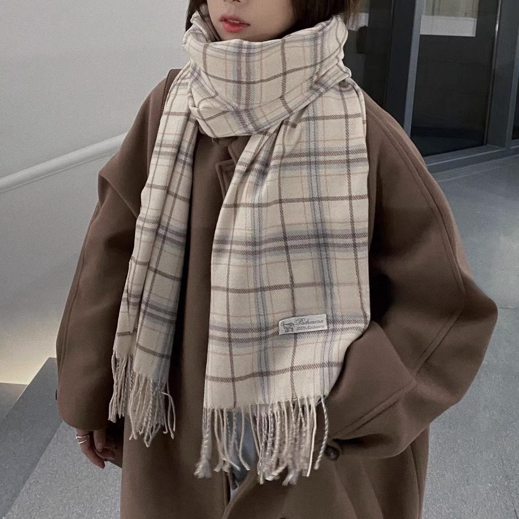 Retro green plaid scarf women's autumn and winter versatile personality advanced sense warm shawl scarf Korean new