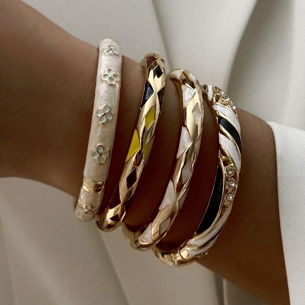 Gold Plated Bangle Bracelet Inlaid Rhinestone Wrist Jewelry Bangle Jewelry Gift Party Daily Wear