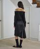 Simeteuligpeosenteu Asymmetric Satin Skirt / Black