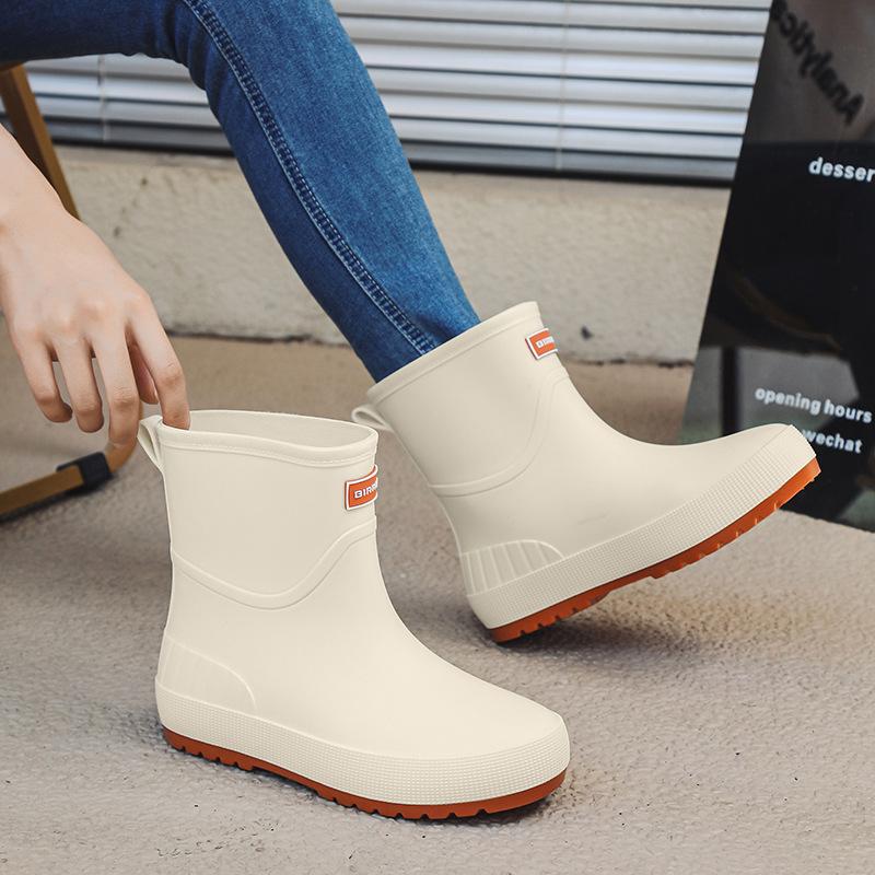 

Water shoes, Japanese and Korean medium tube rain shoes, women s fashion outer wear non-slip medium tube adult short rain boots 36